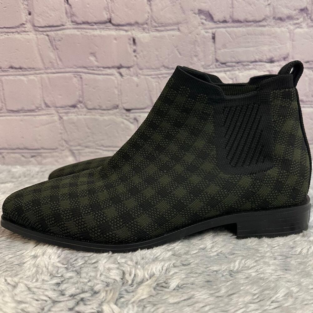 Vivaia Ryan Pro Water Repellent Chelsea Ankle Boots Olive Plaid Size 37.5 NWT